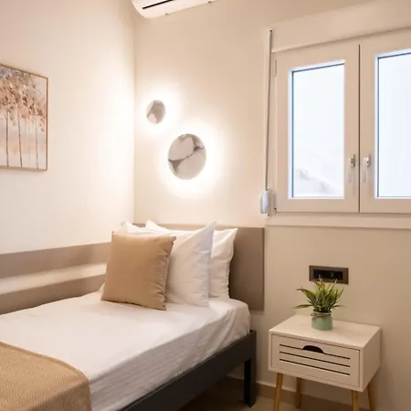 Electric Blue - Modern In Chania * La Canea