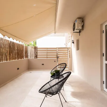 Electric Blue - Modern In Chania La Canea