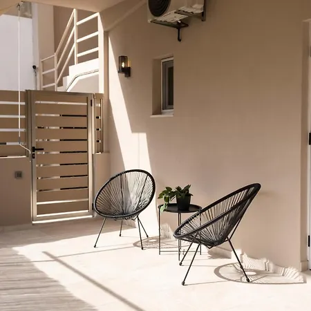 Electric Blue - Modern In Chania * La Canea