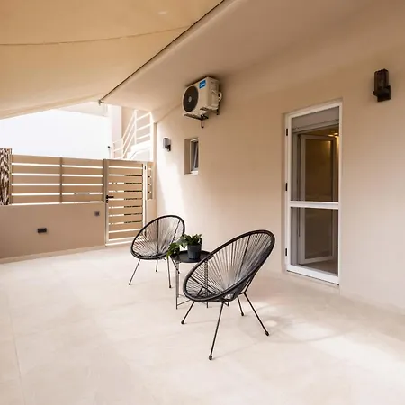 Electric Blue - Modern In Chania * La Canea